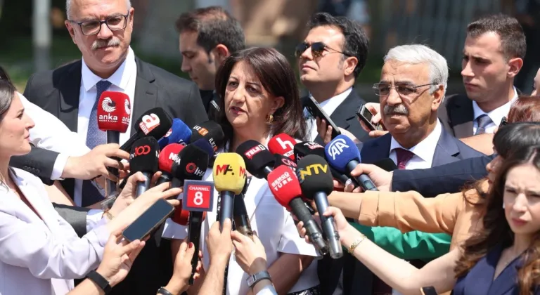 DEM Parti İmralı Heyeti Davutoğlu ile görüşecek, CHP randevusu ertelendi 