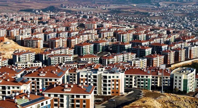 Deprem Bölgesinde 'Asrın İnşası' Hız Kesmiyor: 455 Bin Bağımsız Bölüm Rekor Sürede Tamamlandı!