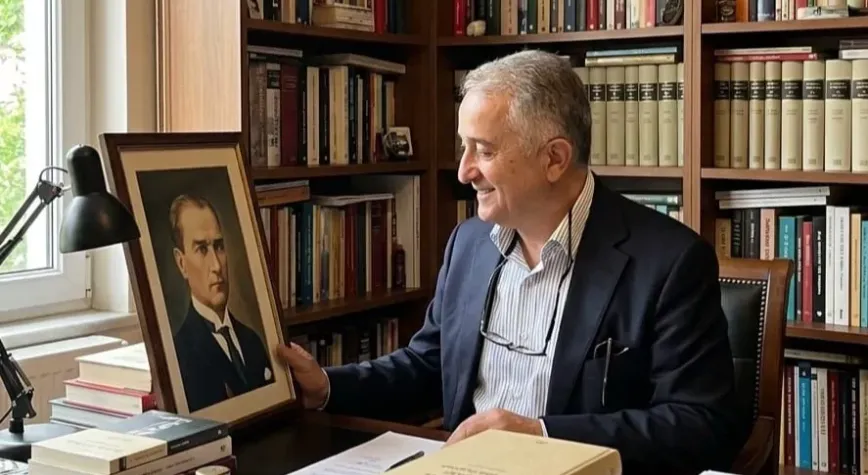 Doğan Nadi Gürelman'ın Cumhuriyet ve Atatürk Temalı Özel Sergisi Sanatseverlerle Buluşuyor