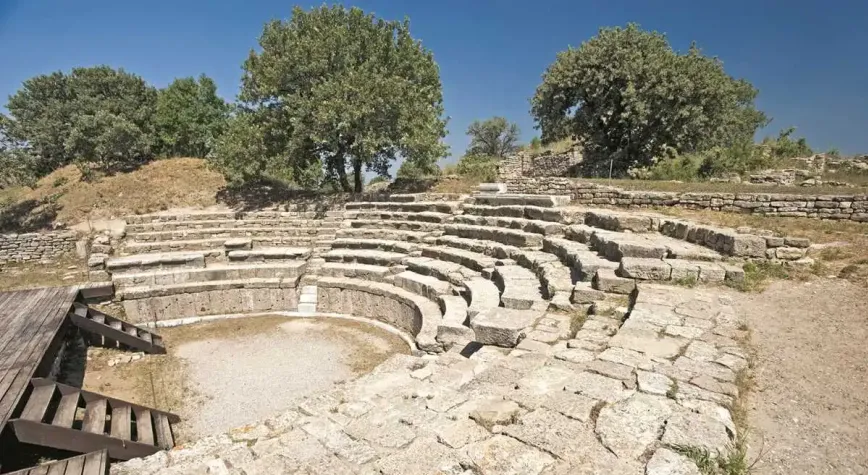 Dokuz katmanda 4 bin yıl: Troya