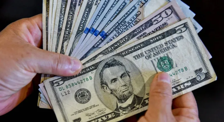 Dolar 55 lira olacak! Dev kuruluş tarih verdi
