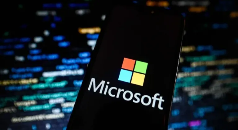 Dünya resmen kilitlendi! Siber kaos sürerken Microsoft'tan yeni açıklama