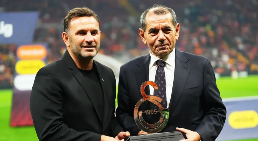 Dursun Özbek'ten Okan Buruk'a: "Bizi bu yoldan kimse döndüremez"