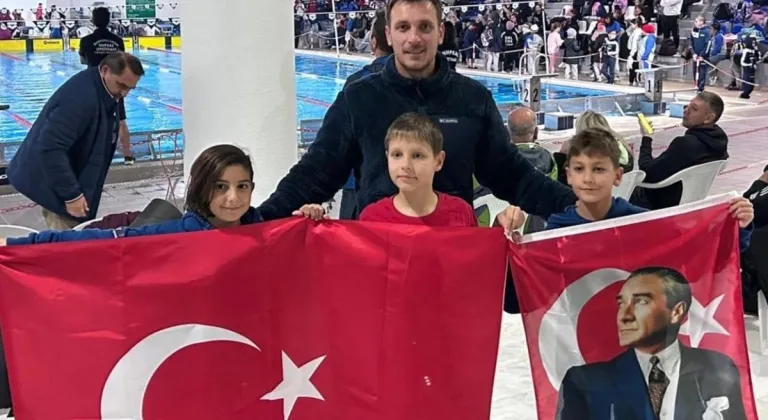 Edirne Keşanlı Yüzücüler, Ata'larını Anmak İçin Yunanistan'da Yüzdü