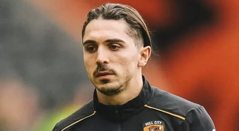 Efsane futbolcudan Abdülkadir Ömür'e olay sözler: 