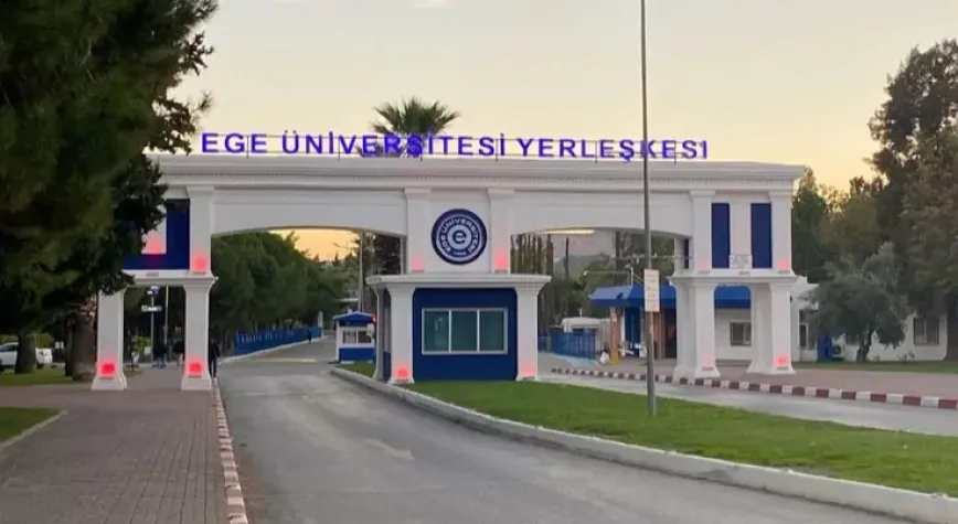 Ege Üniversitesi'nde sahipsiz köpek alarmı!