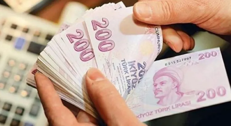 Emekliler Müjde! Zam Farkları Hesaplara Yatmaya Başlıyor: SGK Tarihi Duyurdu