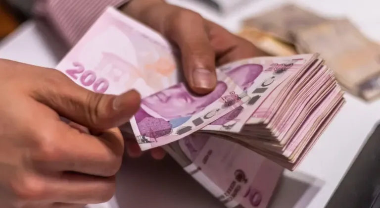 Emeklilik yaşı değişiyor mu? Nihat Zeybekçi duyurdu