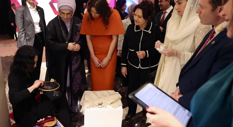Emine Erdoğan’dan Antalya Diplomasi Formu Paylaşımı