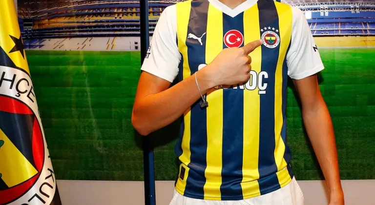 Fenerbahçe'de ayrılık! Yıldız futbolcu kiralık gönderilecek