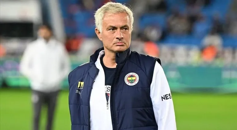 Fenerbahçe'de Jose Mourinho penaltı sonrası o ismi sildi! ''Seni görmek istemiyorum...''