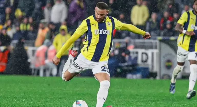 Fenerbahçe'den ayrılıyor mu? Cenk Tosun kararını verdi