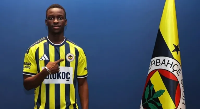 Fenerbahçe ikinci transferini resmen duyurdu