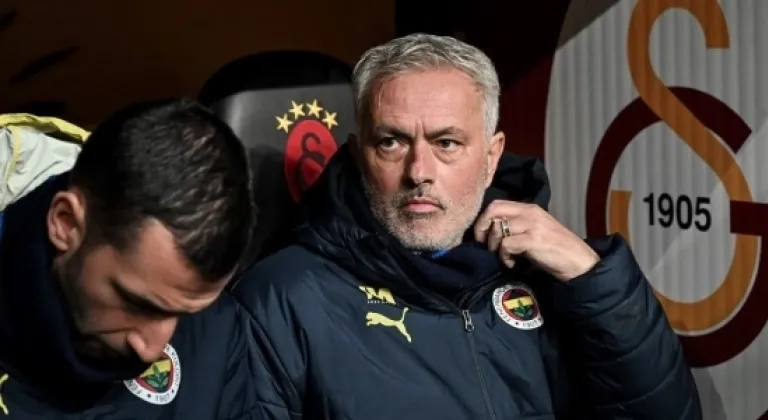 Fenerbahçe karıştı! Kampta kaos çıktı! Açıklama geldi...