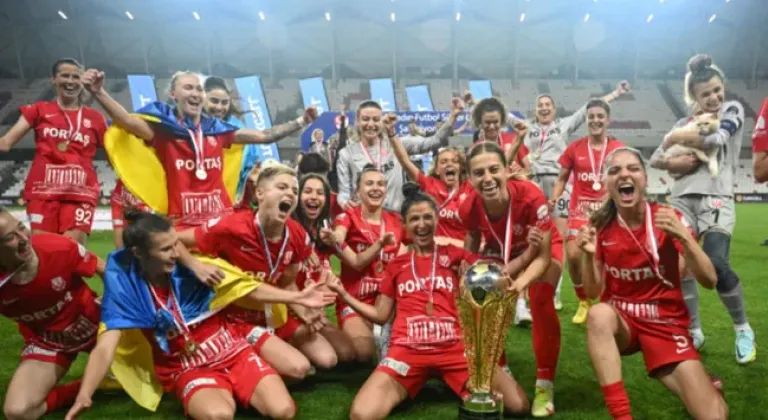 Fenerbahçe son maçta yine şampiyonluk kaybetti! Bu sefer başka...