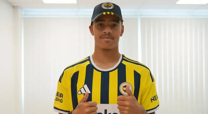 Fenerbahçe yıldızına kavuştu! Mason Greenwood İstanbul'da