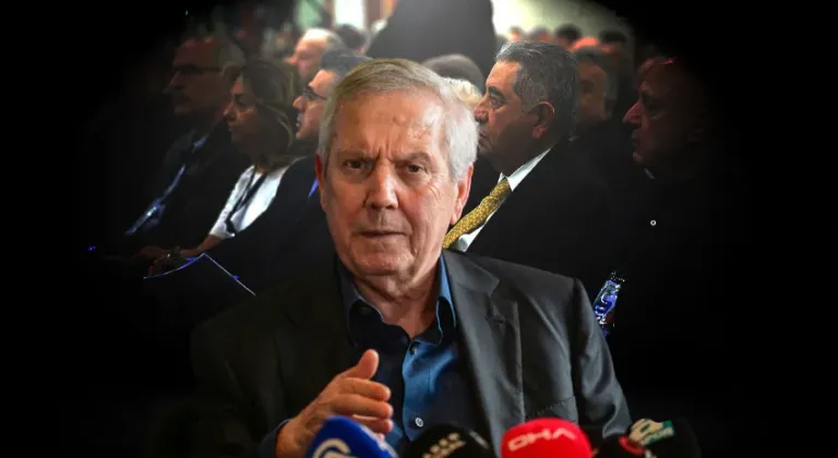Fenerbahçe’de gözler Aziz Yıldırım’da: Adaylık açıklaması bekleniyor