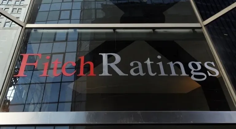 Fitch, Türkiye'nin kredi notunu yükseltti