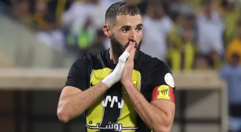 Fransa'dan Benzema'ya terörist suçlaması