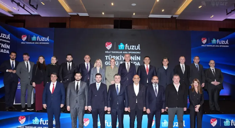 Fuzul, Ay-Yıldızlı Formanın Ana Destekçisi Oldu: Milli Takımlarımızla Tarihi Anlaşma!