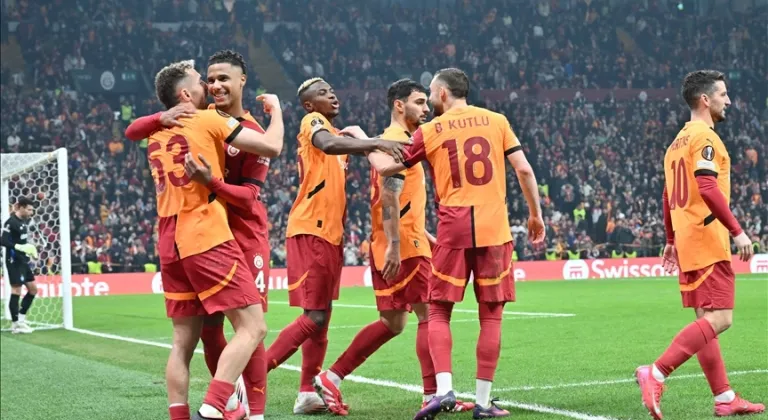 Galatasaray'a şampiyonluğa kaldı 9! İşte kalan maçları...