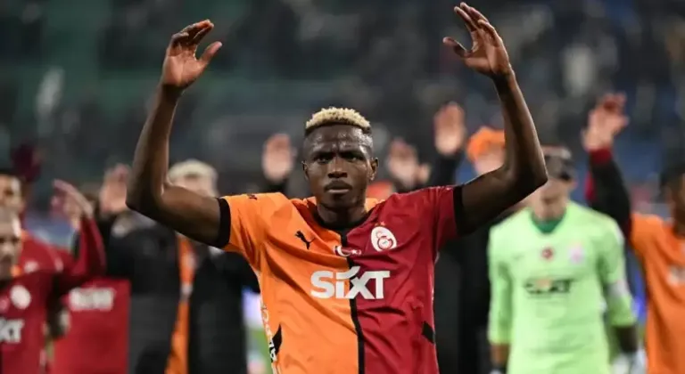 Galatasaray'da Osimhen seferberliği! Taraftarın isteği yönetimde görüşülecek