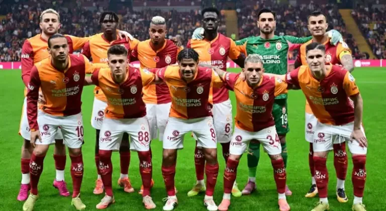 Galatasaray'da sağ bek krizi! Fenerbahçe derbisine sürpriz isim...