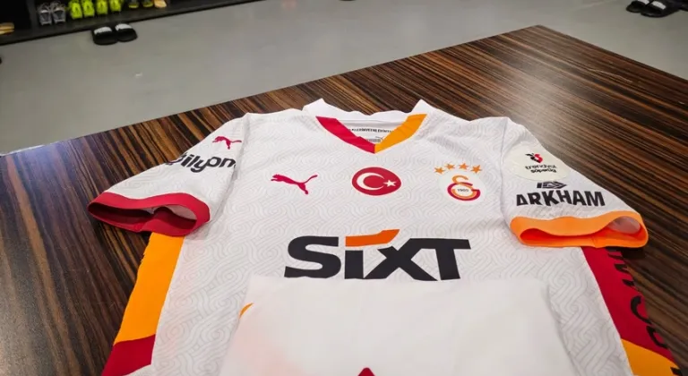 Galatasaray'ın eski golcüsü geri dönüyor! Para bile konuşmadı...