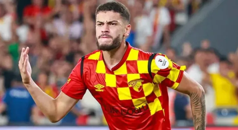 Galatasaray Romulo için takas düğmesine bastı: 3 futbolcu birden gidiyor!