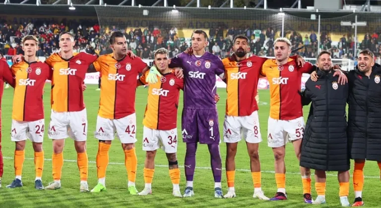 Galatasaray üç ismi kadrodan çıkarıyor