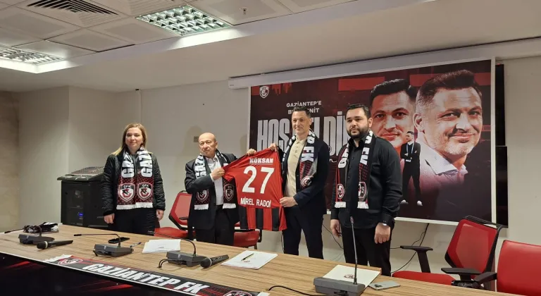 Gaziantep FK, Mirel Radoi ile 1,5 yıllık sözleşme imzaladı
