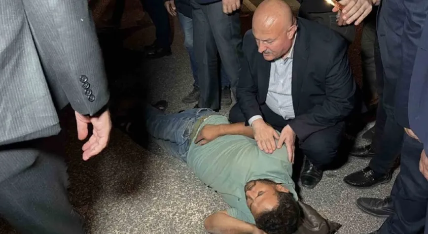 Gölbaşı yolunda yayaya araç çarptı: Yaralıya ilk yardımı Vali Küçük ve Milletvekili Şan yaptı