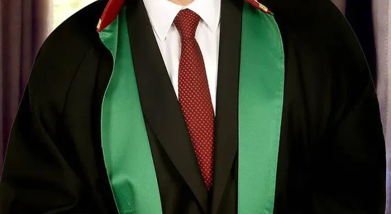 Hakime saldırı girişimi iddiası! Avukata gözaltı