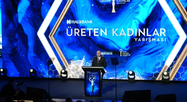 Halkbank'tan Kadın Girişimcilere Tarihi Destek: 125 Milyar TL ile Rekor Kırıldı, Ödüller Sahiplerini Buldu!