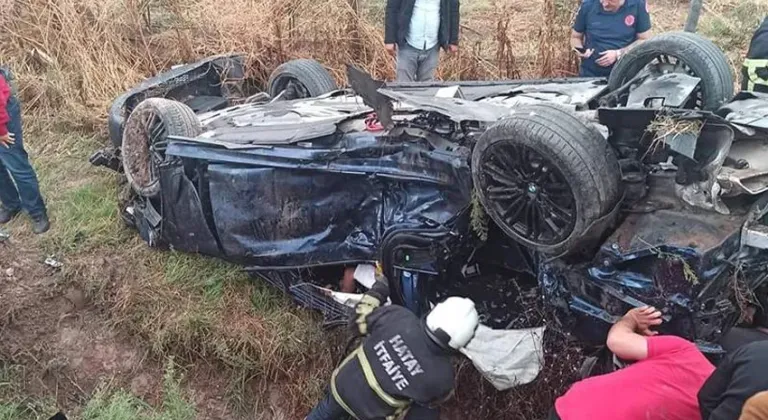 Hatay'da feci kaza; 5 kişi hayatını kaybetti