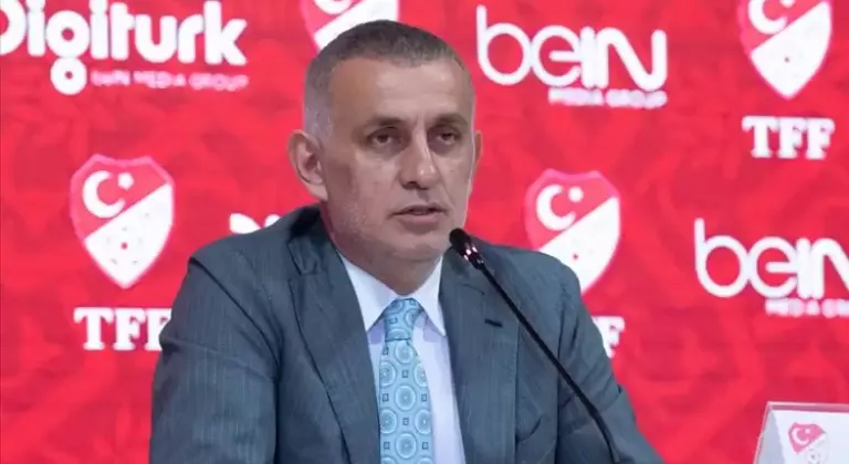 İbrahim Hacıosmanoğlu: "Tarihi bir ana tanıklık ediyoruz"