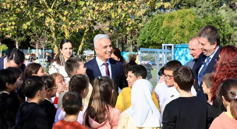 İETT'den Geri Dönüşümle Mucize: Atık Malzemeler Çatalca'da Çocuk Parkına Dönüştü!