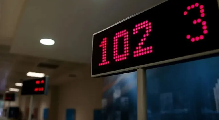 İki bankanın izinleri iptal edildi