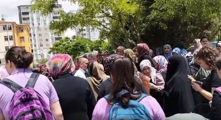 İlkokulda skandal! Veliler ayağa kalktı