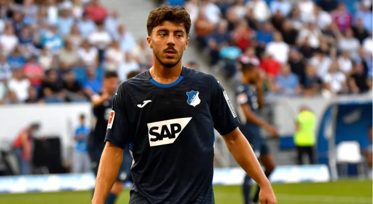 İngilizler duyurdu! 21 yaşında genç yıldız Galatasaray’a transfer oluyor