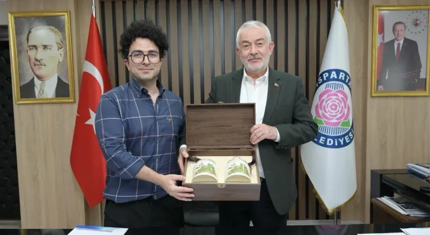 Isparta’nın dünyaca ünlü gülü, sosyal medyada milyonlara ulaştı