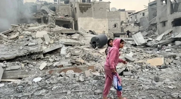İsrail ile Hamas arasında ateşkes yürürlüğe girdi! Tarihi barış anlaşması imzalandı