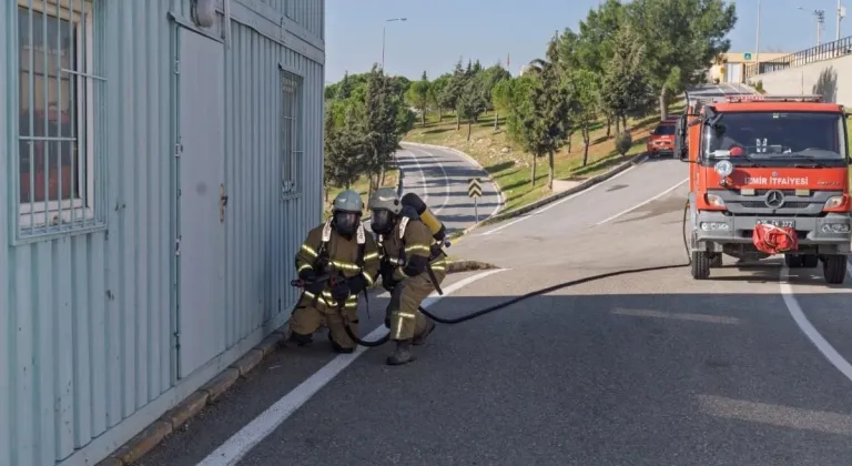 İzmir İtfaiyesi’nden baca, soba yangınları ve zehirlenmelere karşı uyarı