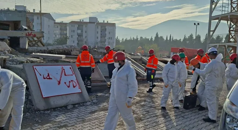 İzmir Karabağlar’da Arama Kurtarma ekibi kuruldu