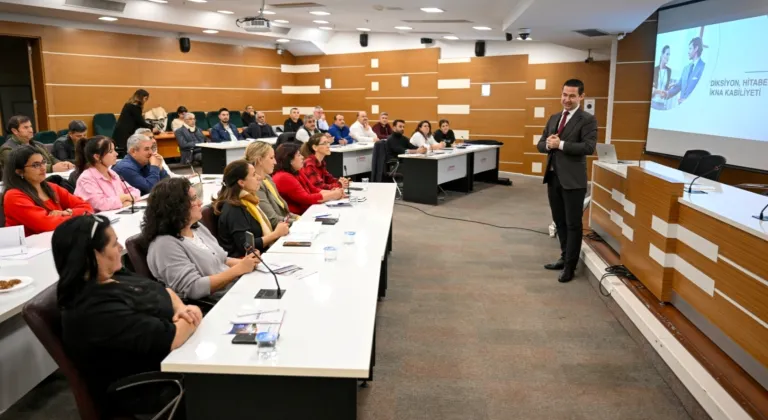 İzmir'de Bornova Muhtarlar Akademisi başladı