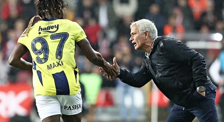 Jose Mourinho'dan olay Allan Saint-Maximin açıklaması: Antrenman yapmıyor!