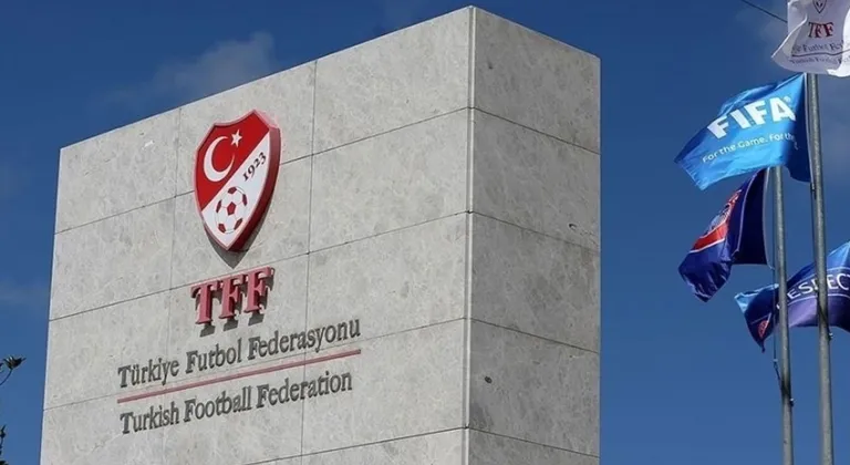 Kar yağışı engeli! Türkiye Futbol Federasyonu maçları ertelediğini açıkladı