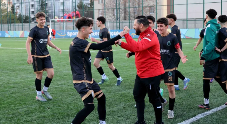 Karatay Belediyespor U16 Takımı Konya Şampiyonu! Namağlup Zirveye Çıktılar