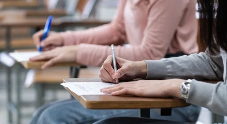 Kars okullar tatil mi? 31 Aralık yarın Kars okullar tatil mi?