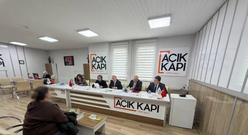 Kars Valisi Ziya Polat, vatandaşların talep ve sorunlarını dinledi